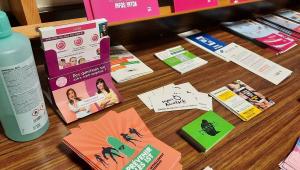 Couverture de Deux poids, deux mesures : L'éducation affective et sexuelle entre espoirs nationaux et réalités locales